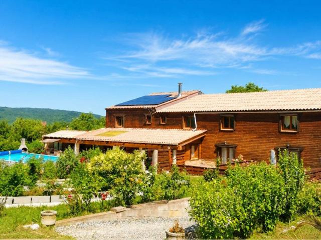 Propriété à vendre 345m² Puivert