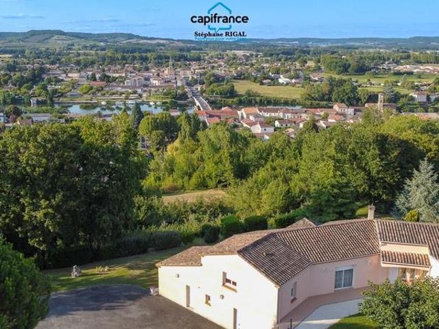 Propriete à vendre 6 pièces Penne D'agenais 47 Maison de 1. 175m² Penne d'Agenais