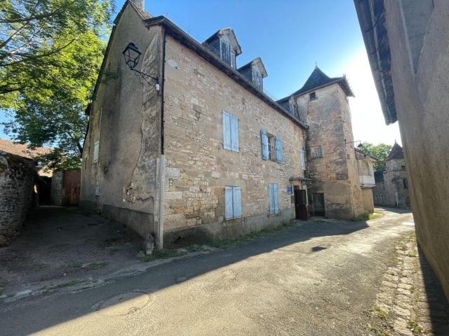 Propriété à vendre à Assier 46320