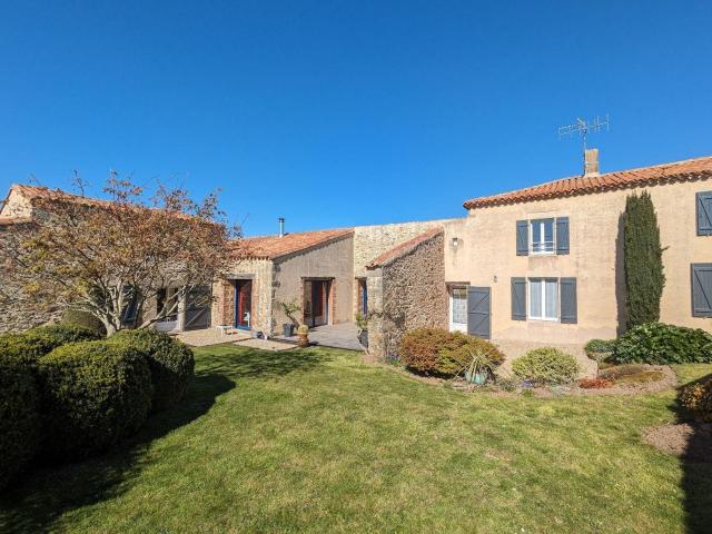 Propriété à vendre à Les Herbiers 85500