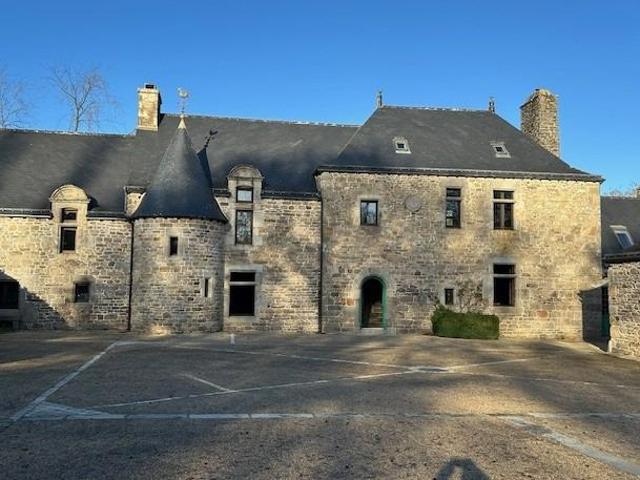 Propriété à vendre à Bourbriac 22390