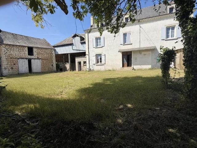 Propriété à vendre à Chinon 37500