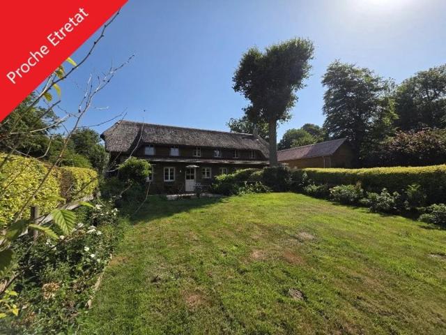 Propriété à vendre Proche Étretat 293 m² 4 à 6 chambres 1,4 hectare Dépendance