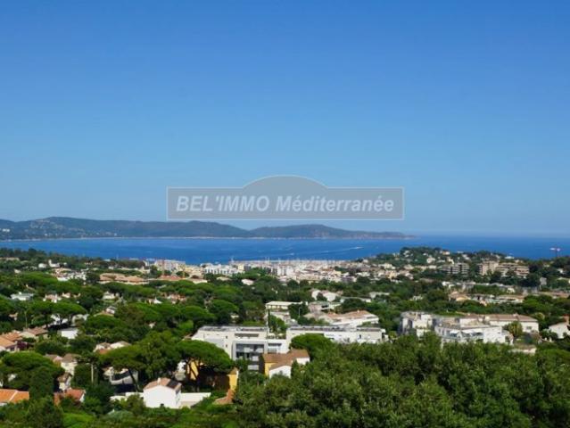 Propriété à rénover de 200 m2, VUE MER !