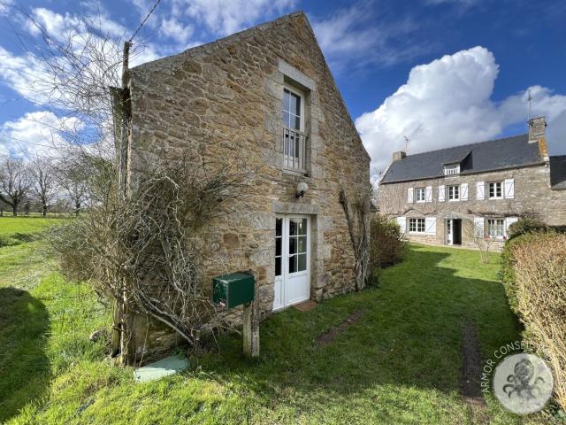 PROPRIETE AUX PORTES DE SAINT JACUT