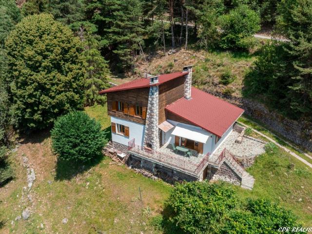 Propriété au coeur de la nature 5 pièces sur 3355m2 de terrain