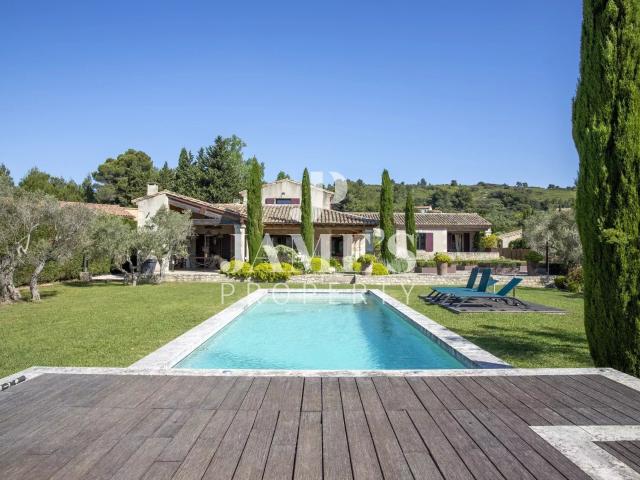 Propriété au coeur des Alpilles Paradou 240m² Paradou