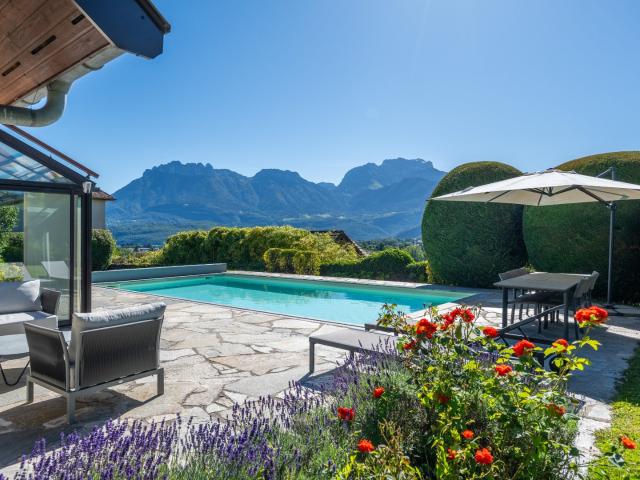 Propriété avec vue lac et montagnes