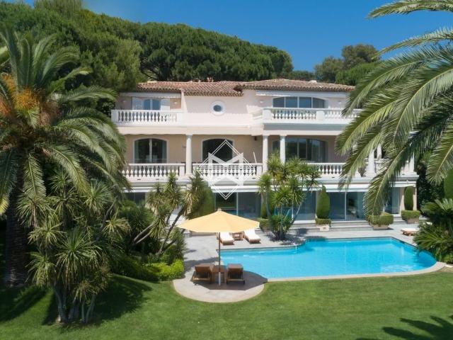 Propriété avec vue mer dans un domaine 350m² Ramatuelle