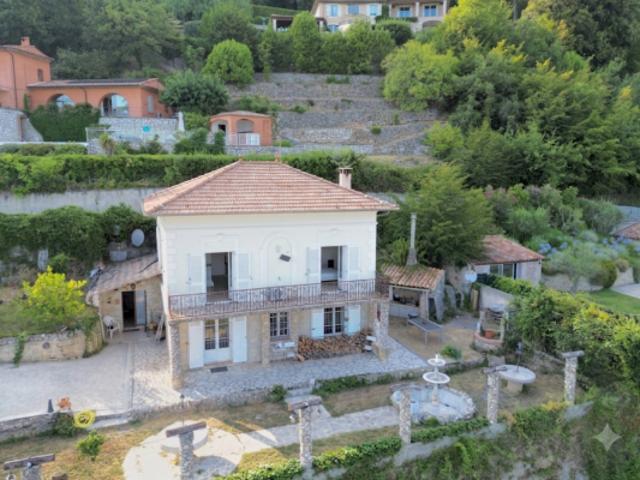 Propriété avec vue mer panoramique deux habitations indépe