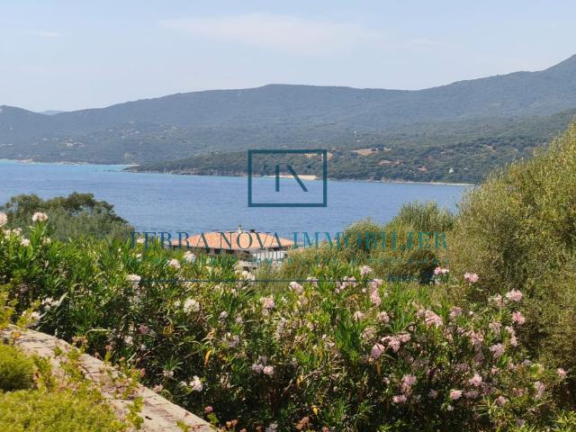 PROPRIÉTÉ AVEC VUE PANORAMIQUE