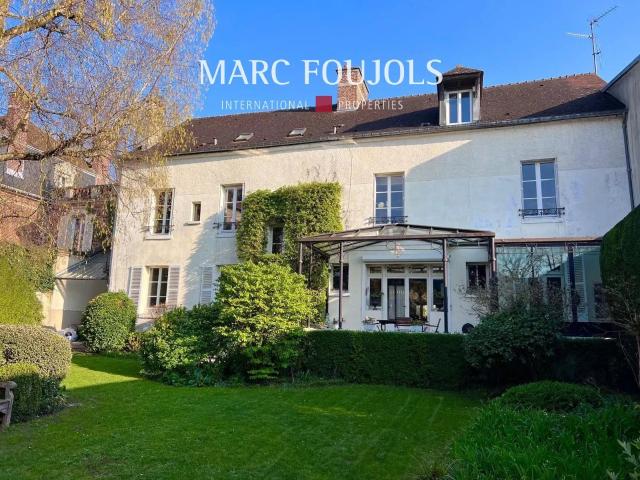 Propriété avec ascenseur centre ville Compiègne 300m² Compiègne