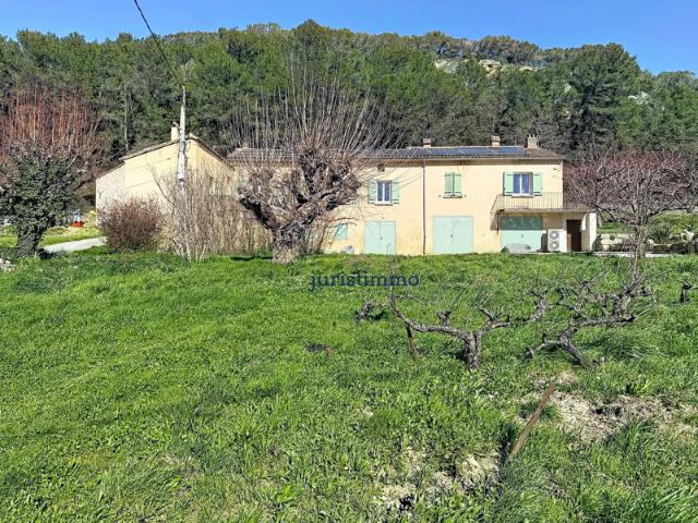 Propriété avec chambre d'hôte, gite et piscine dans environn