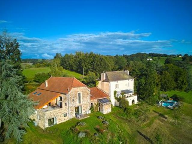 Propriété avec habitat et gite exceptionnel