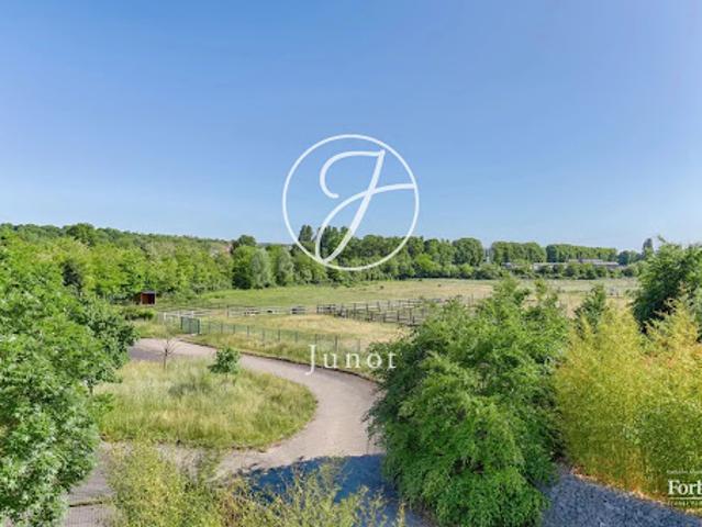 Propriété avec jardin