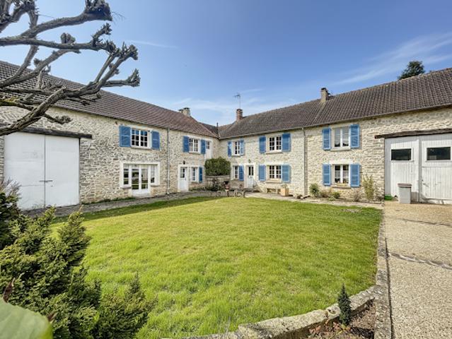 Propriété avec jardin