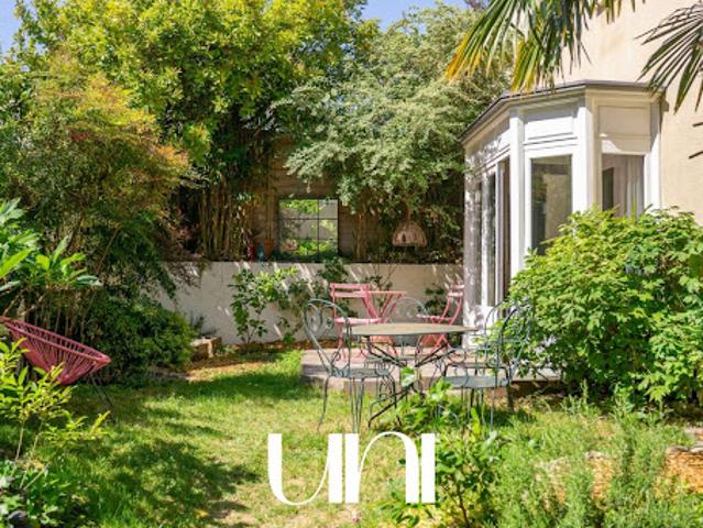 Propriété avec jardin