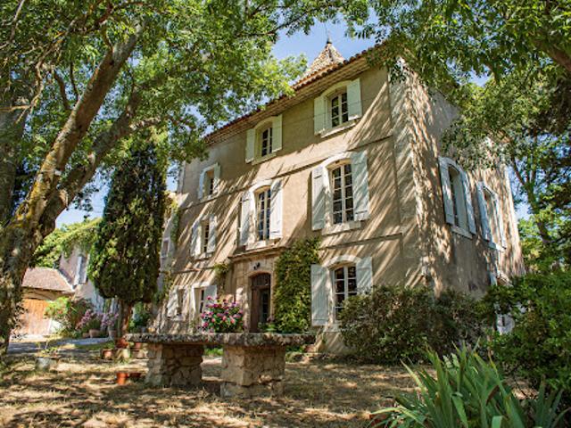 Propriété avec jardin
