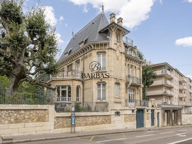 Propriété avec jardin