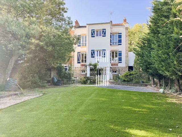 Propriété avec jardin