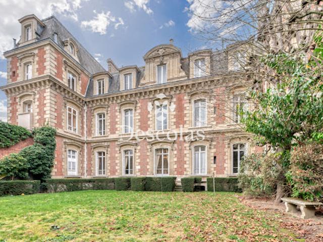Propriété avec jardin