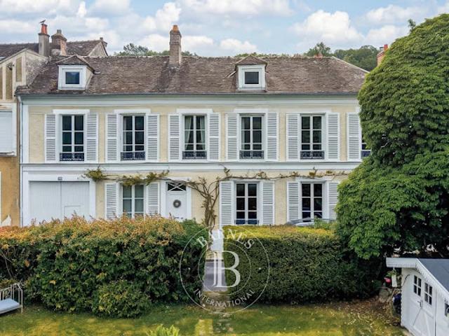 Propriété avec jardin