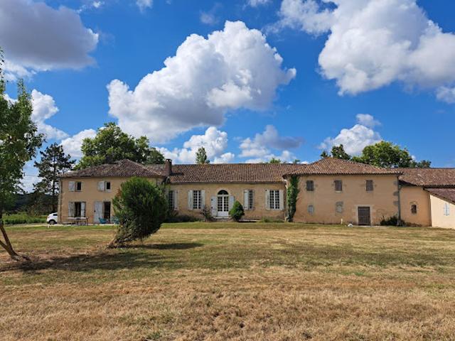 Propriété avec jardin