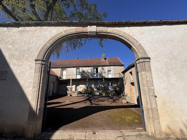 Propriété avec jardin