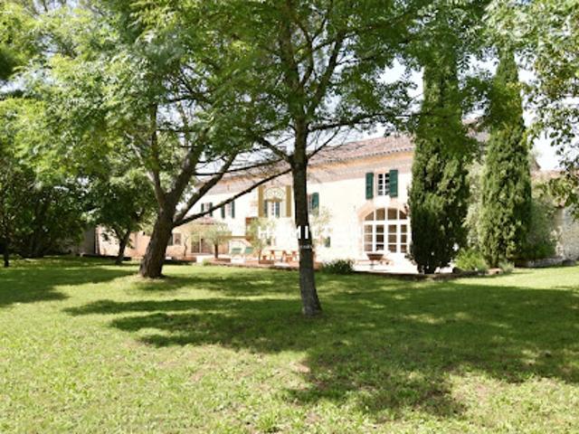 Propriété avec jardin