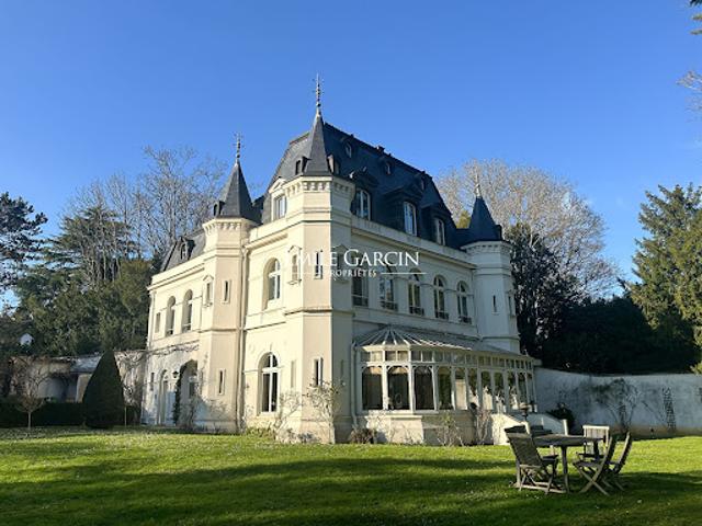 Propriété avec jardin