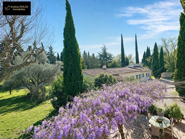 Propriété avec jardin