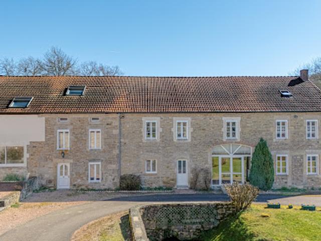 Propriété avec jardin