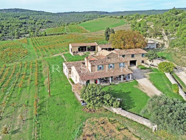 Propriété avec jardin