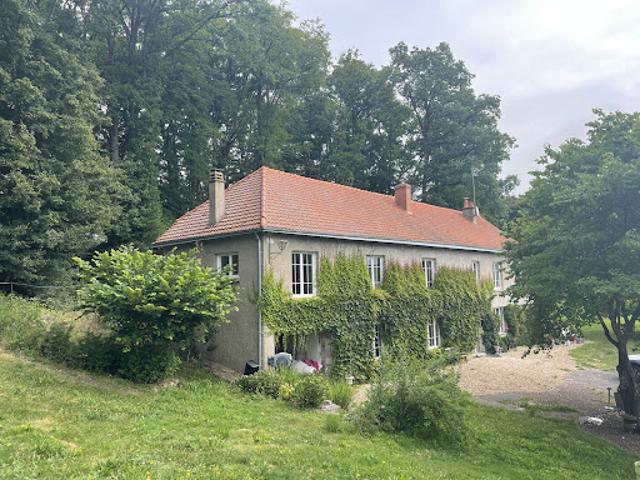 Propriété avec jardin