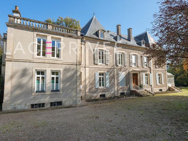 Propriété avec jardin