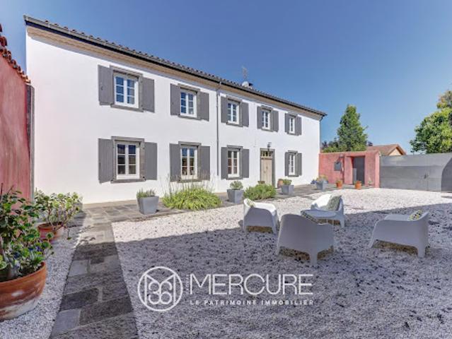 Propriété avec jardin