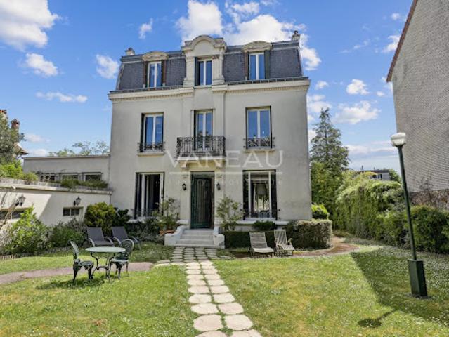 Propriété avec jardin