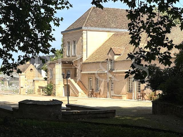 Propriété avec jardin