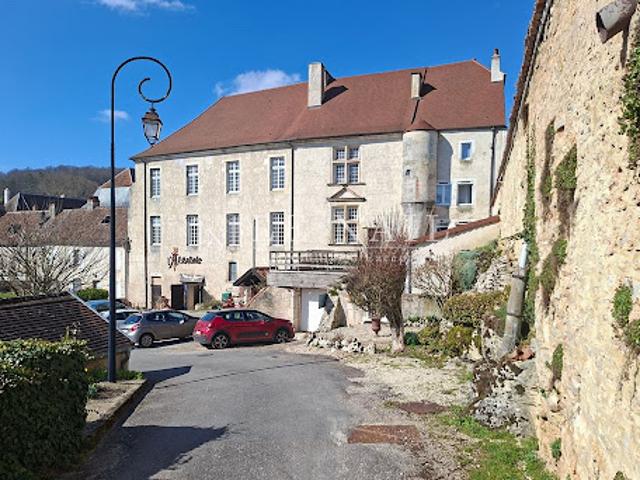 Propriété avec jardin