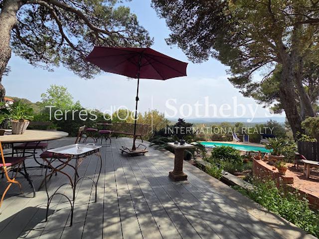 Propriété avec jardin