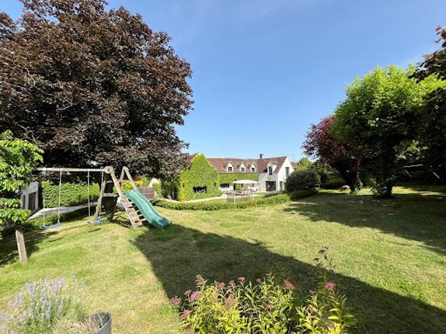 Propriété avec jardin