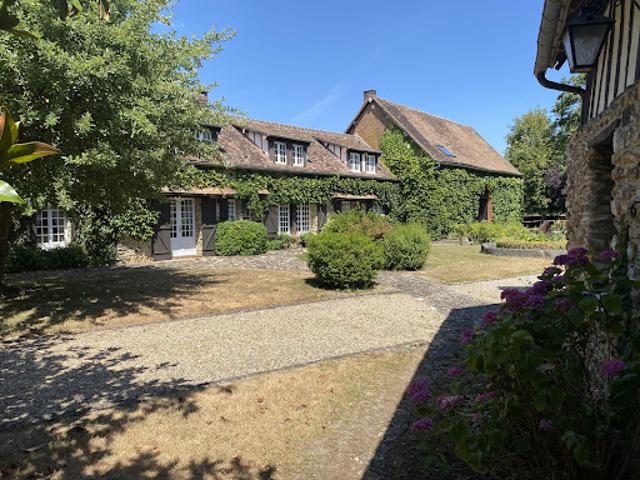 Propriété avec jardin