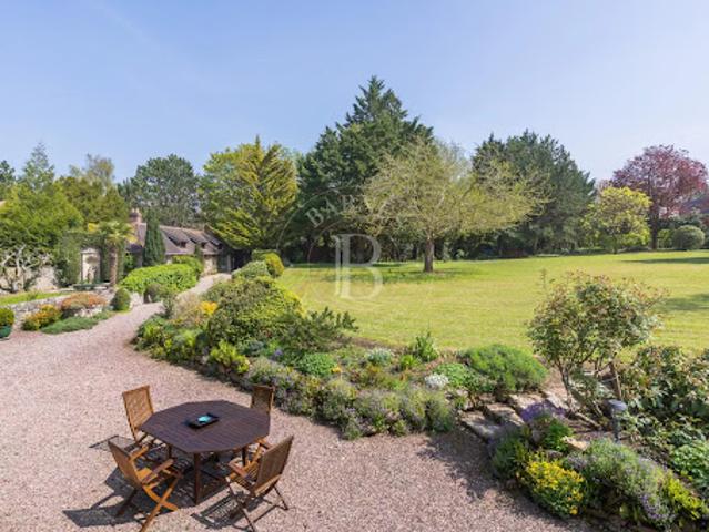 Propriété avec jardin