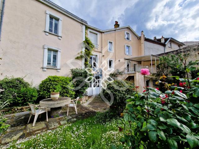 Propriété avec jardin, Centre Ville Brioude