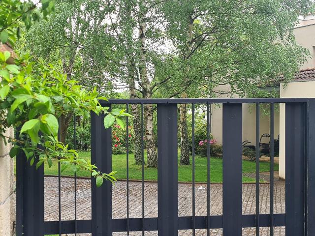 PROPRIETE avec JARDIN ORCINES