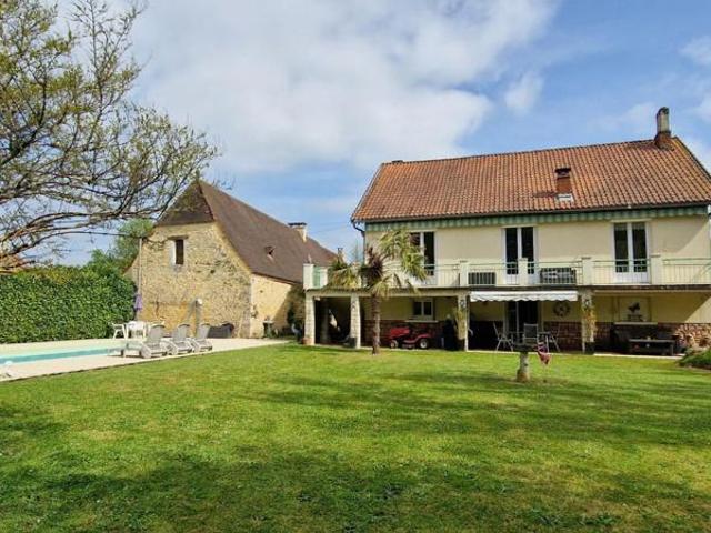 Propriété avec Maison d'habitation, Maison d'amis, Studio, Pisci