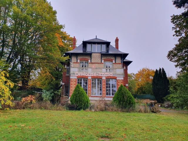 Propriété avec maison indépendante 232 m² + dépendance Terrain 2 150 m² 1h30 de Paris