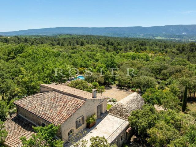 Propriété avec Mas d’Exception à Gordes— Perle rare au cœur. 340m² Gordes