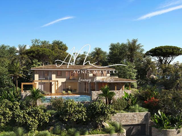 Propriété avec piscine et jardin