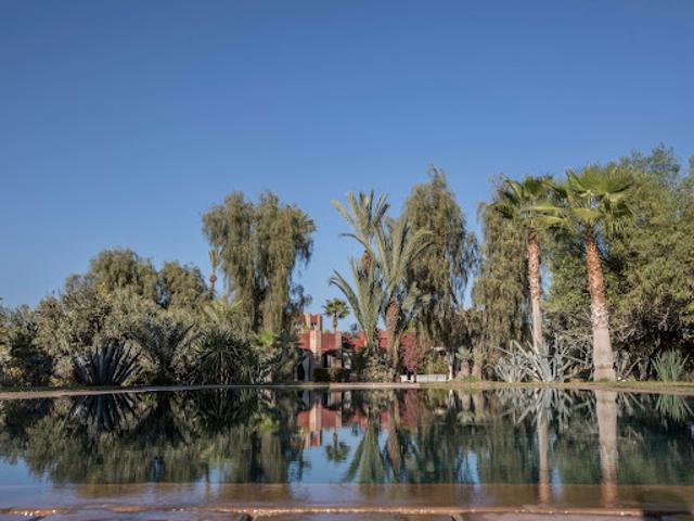 Propriété avec piscine et jardin
